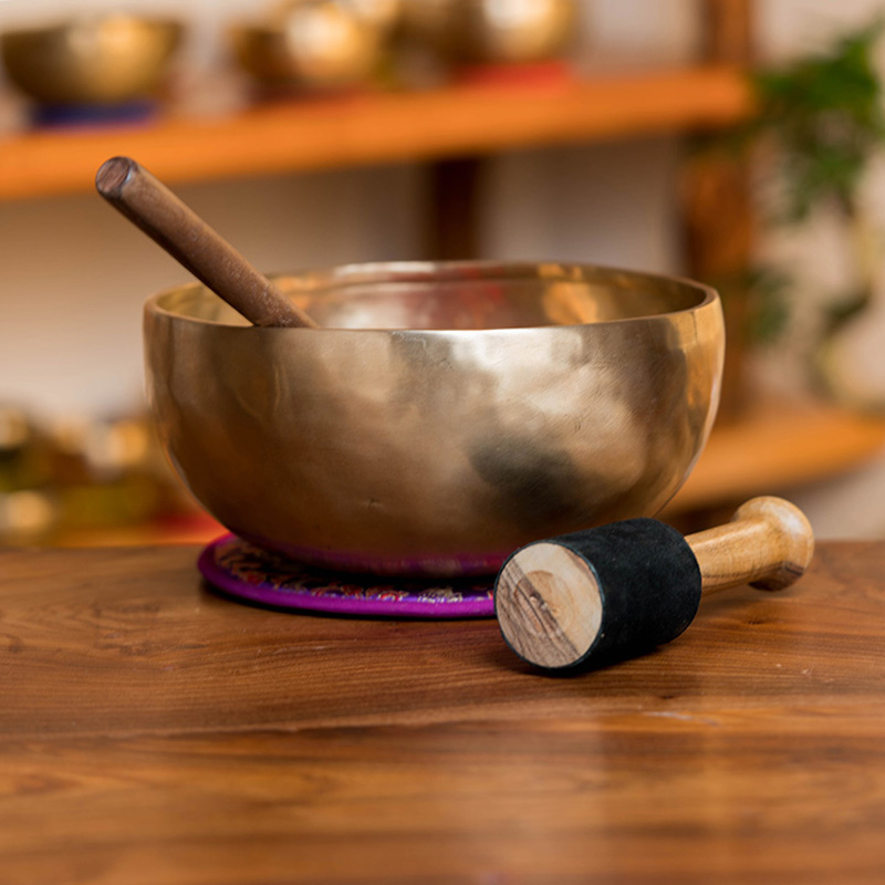 Classic Hand-Hammered Bowl - 24cm
